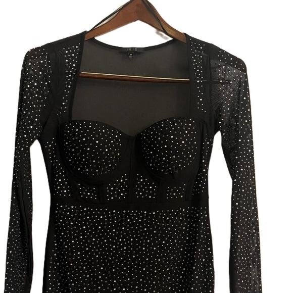 Iris Chic Black Long Sleeve Dress with Silver Accents, Medium - Picture 3 of 5